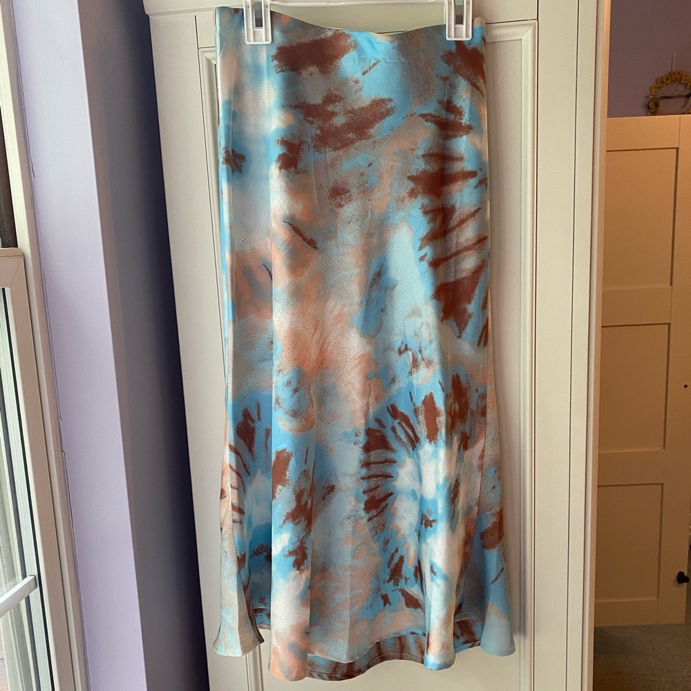 Dreamy midi skirt